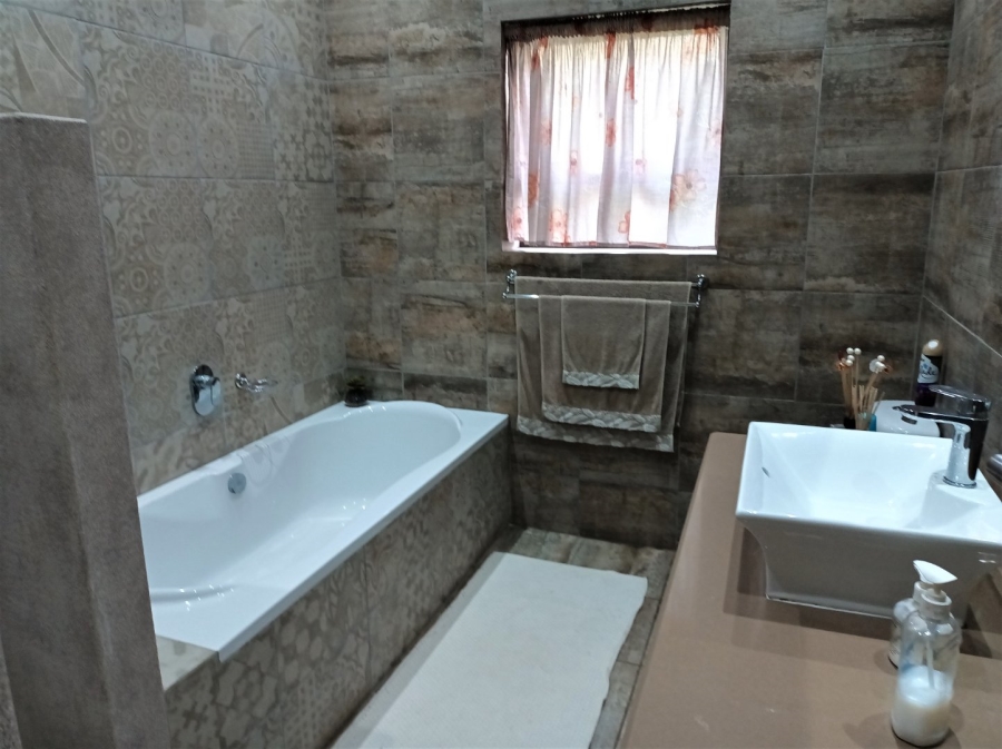 Commercial Property for Sale in East London Rural Eastern Cape